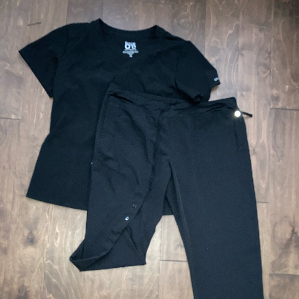 Barcode One Scrubs, black